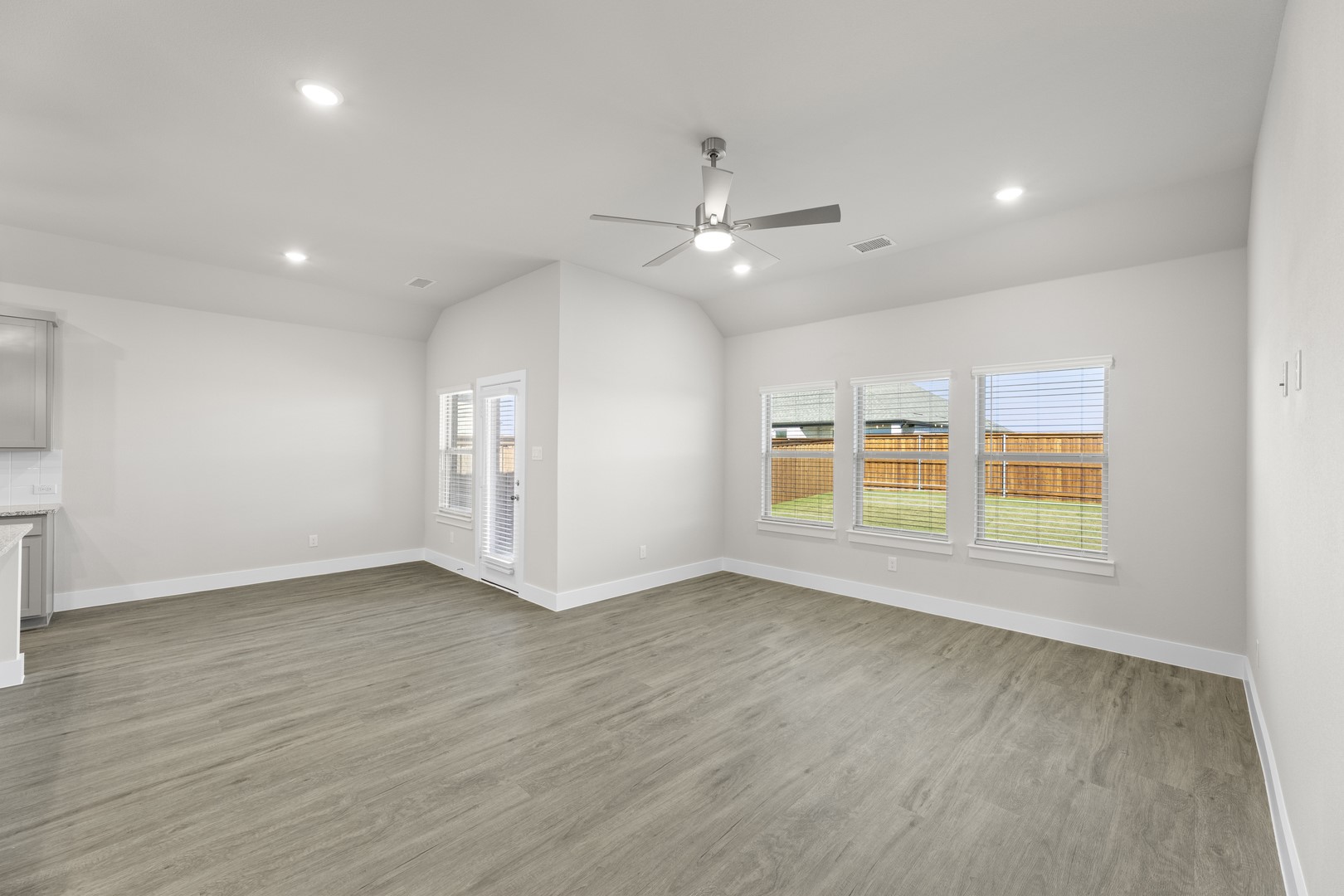 2372 Bell Way Forney TX 75126