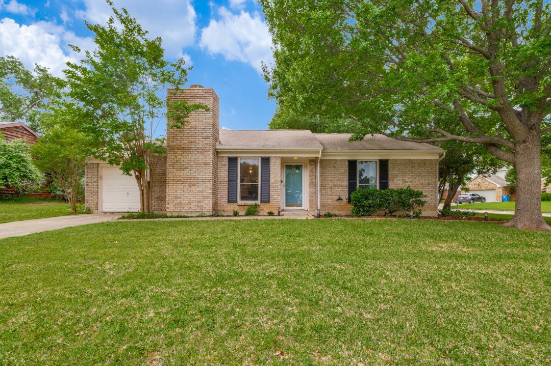 Grapevine TX, 1041 S Riverside Drive