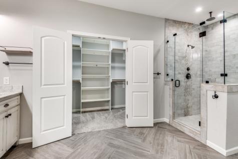 1041 S Riverside Drive Grapevine TX 76051