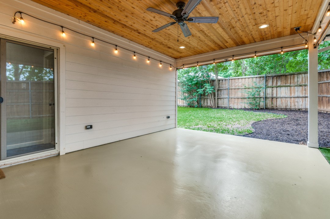 1041 S Riverside Drive Grapevine TX 76051