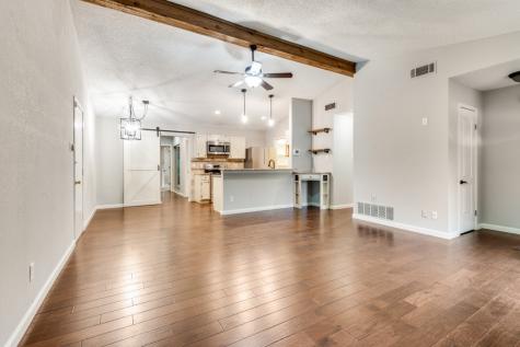 1041 S Riverside Drive Grapevine TX 76051