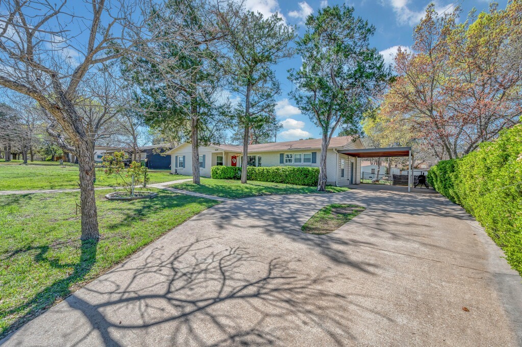 424 Randle Drive Woodway TX 76712