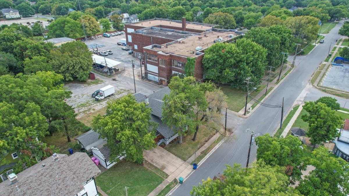 114 W King Street Sherman TX 75090