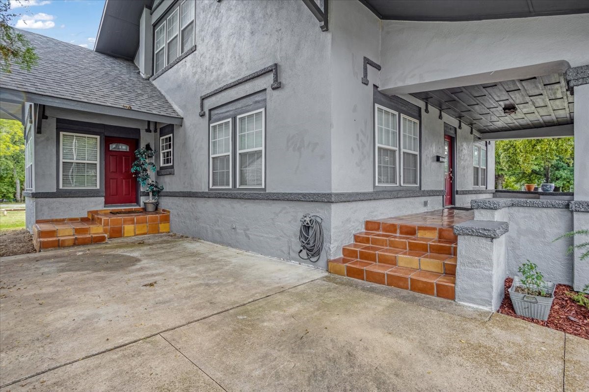 114 W King Street Sherman TX 75090