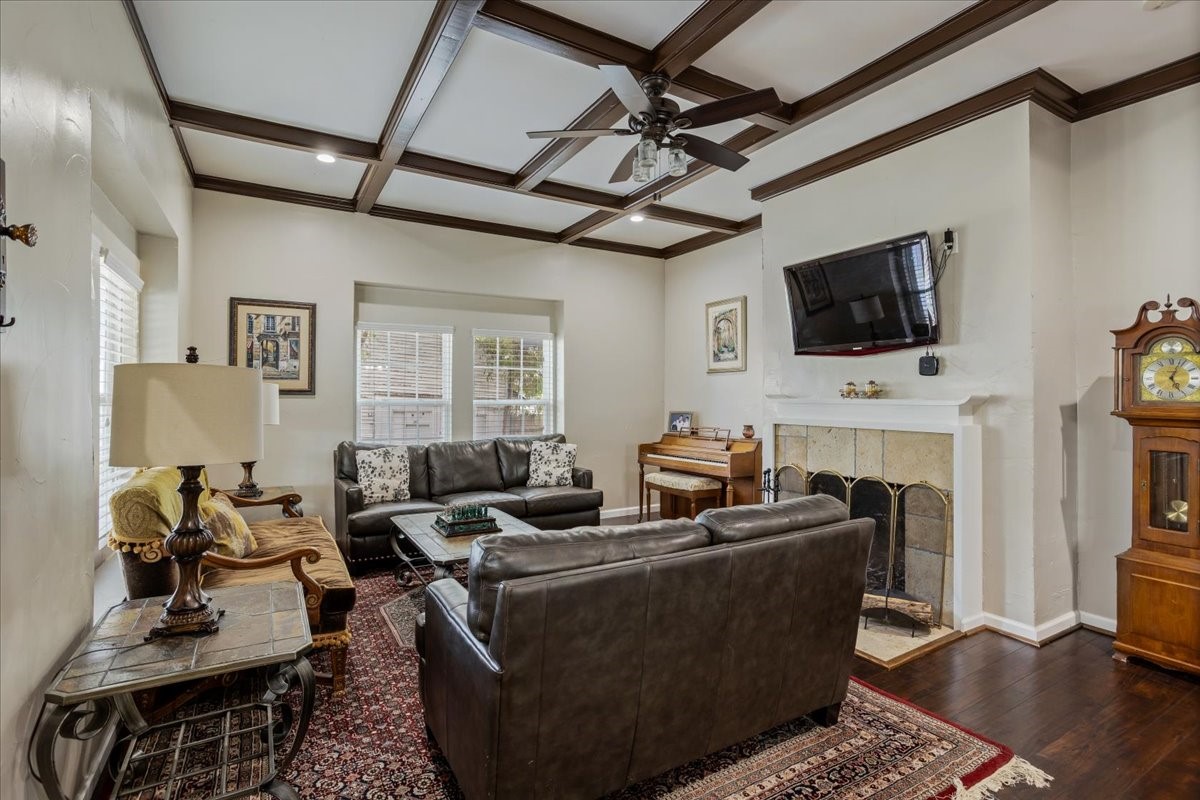 114 W King Street Sherman TX 75090