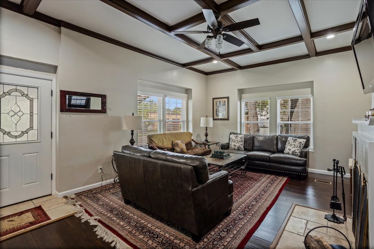 114 W King Street Sherman TX 75090
