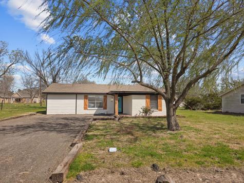 208 N 6th Street Celeste TX 75423