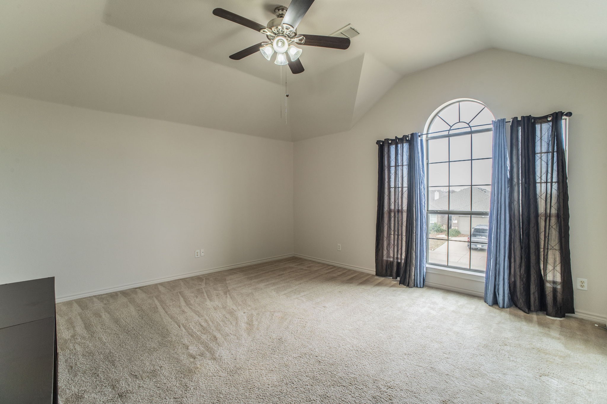 317 Crescent Creek Lane Fort Worth TX 76140