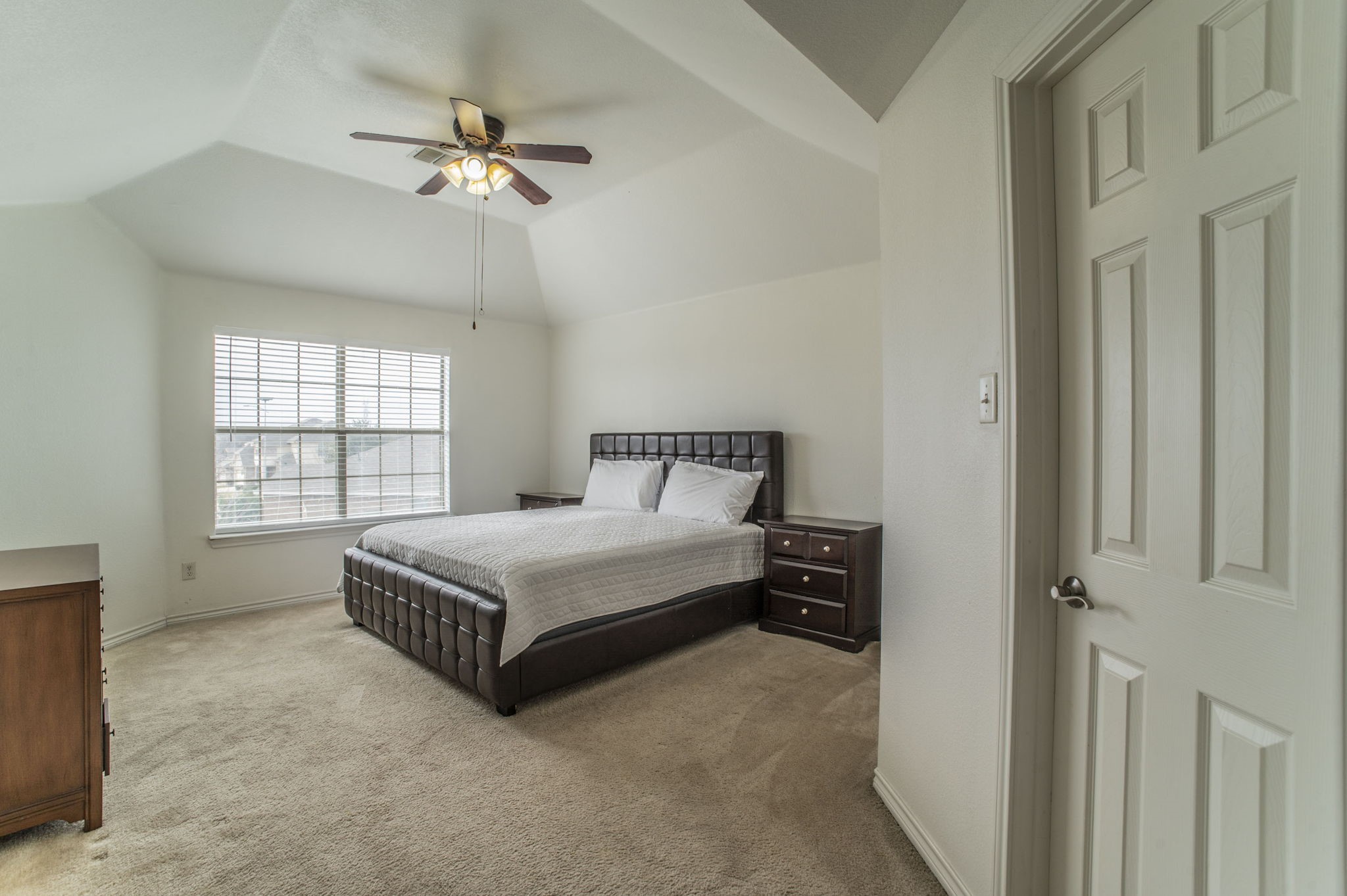 317 Crescent Creek Lane Fort Worth TX 76140
