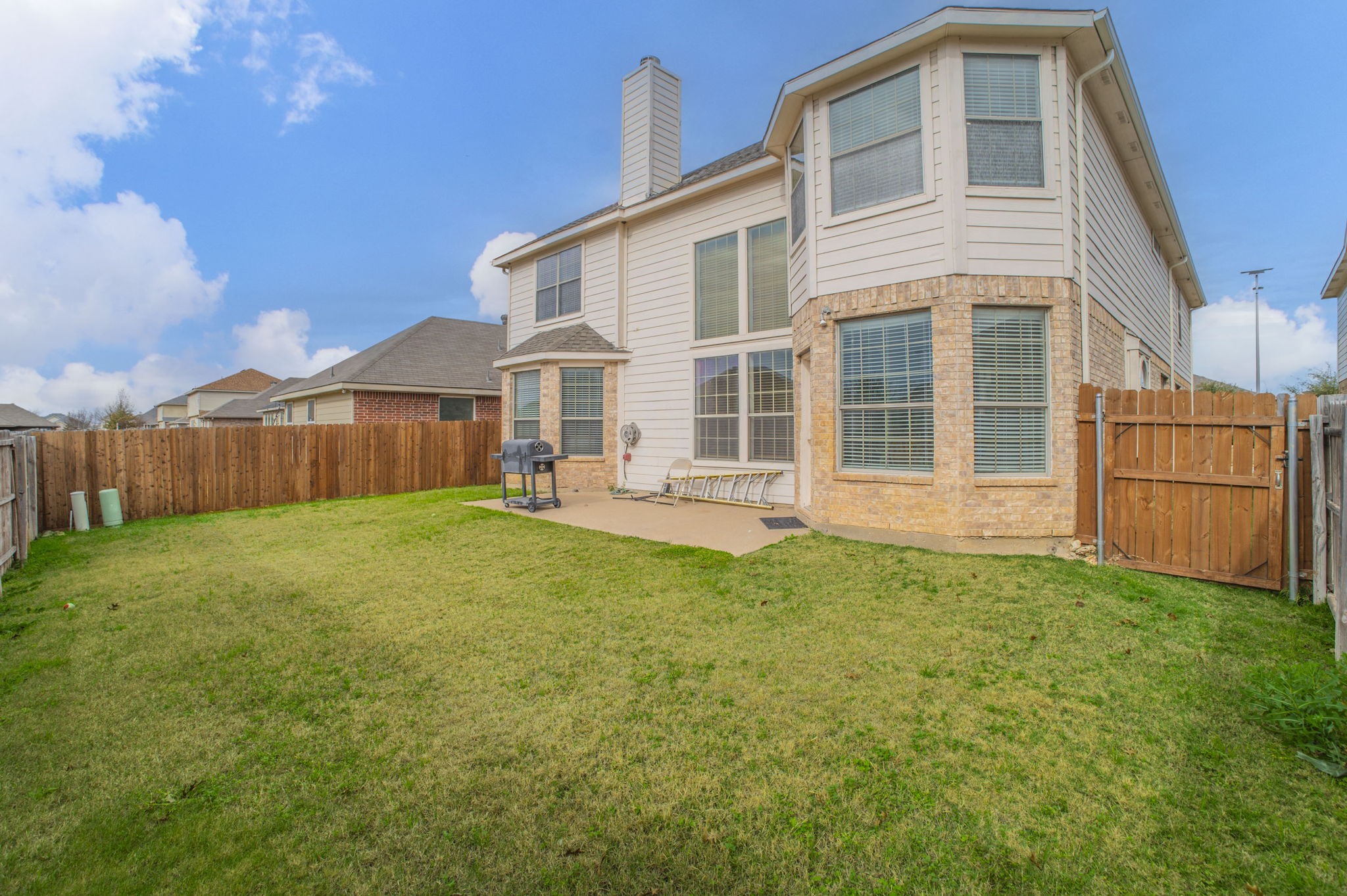 317 Crescent Creek Lane Fort Worth TX 76140