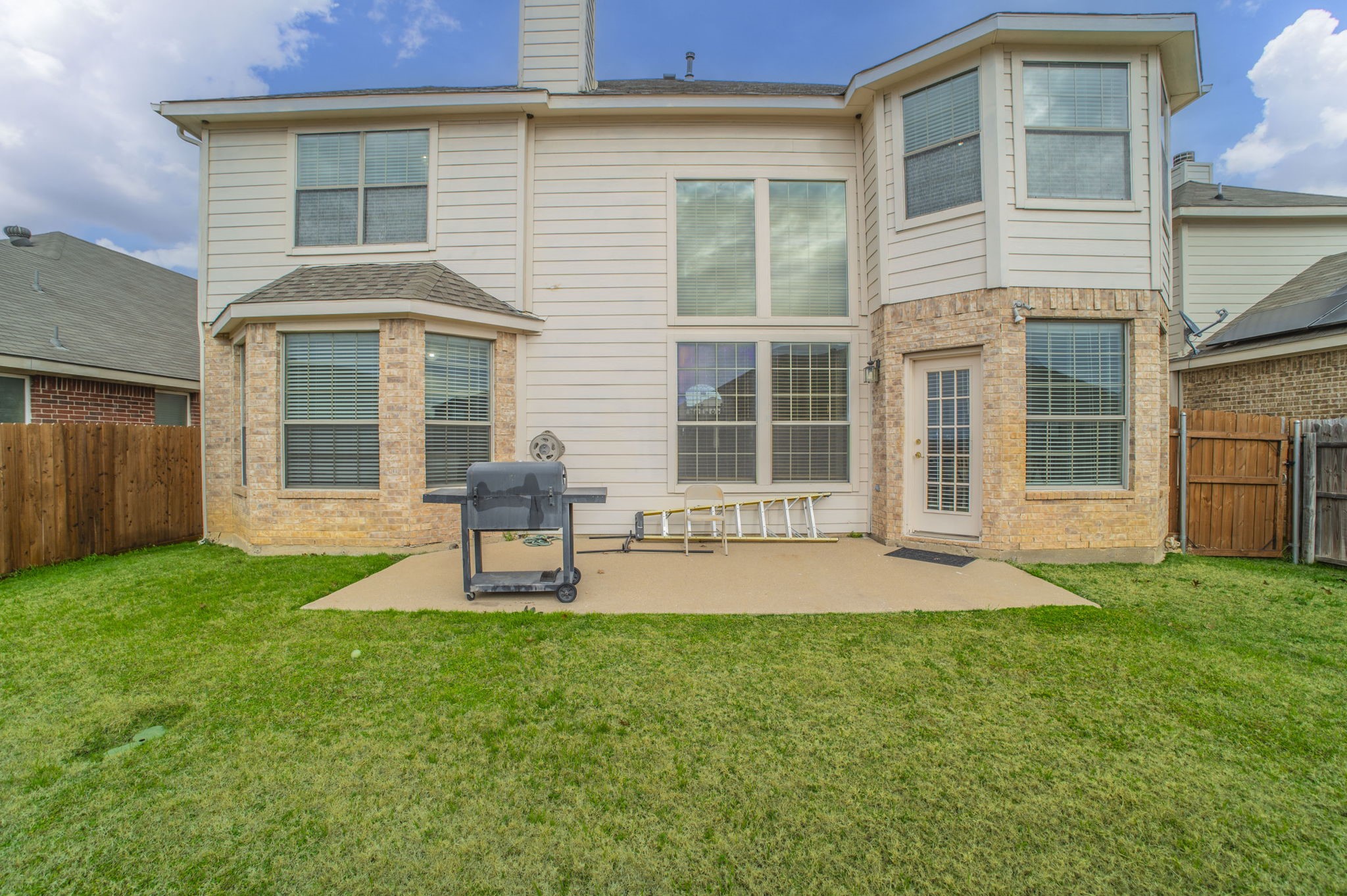 317 Crescent Creek Lane Fort Worth TX 76140