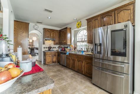 317 Crescent Creek Lane Fort Worth TX 76140