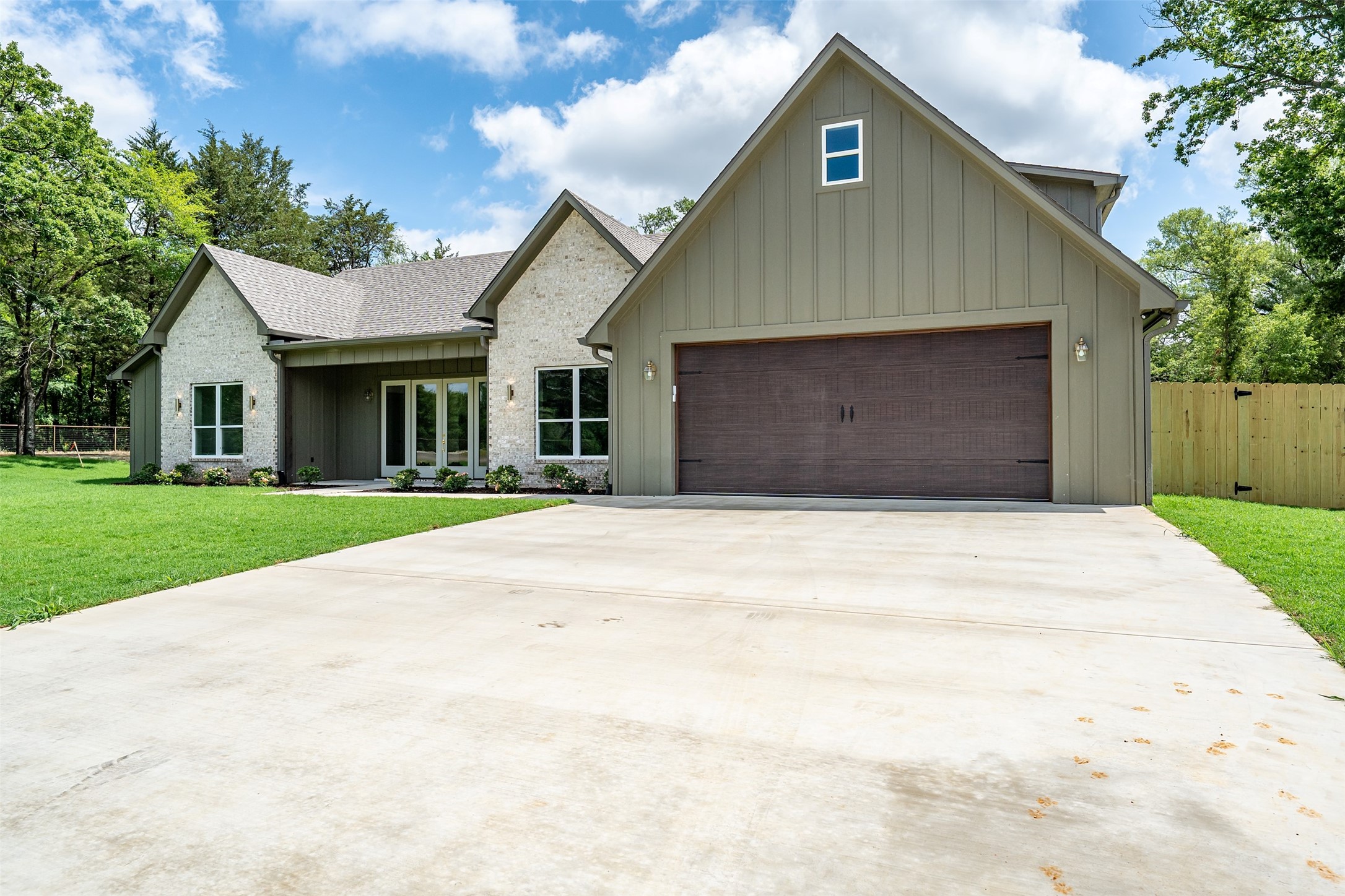 14009 Hidden Brook Flint TX 75762
