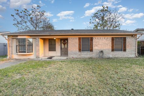 230 Redwood Street Mesquite TX 75181