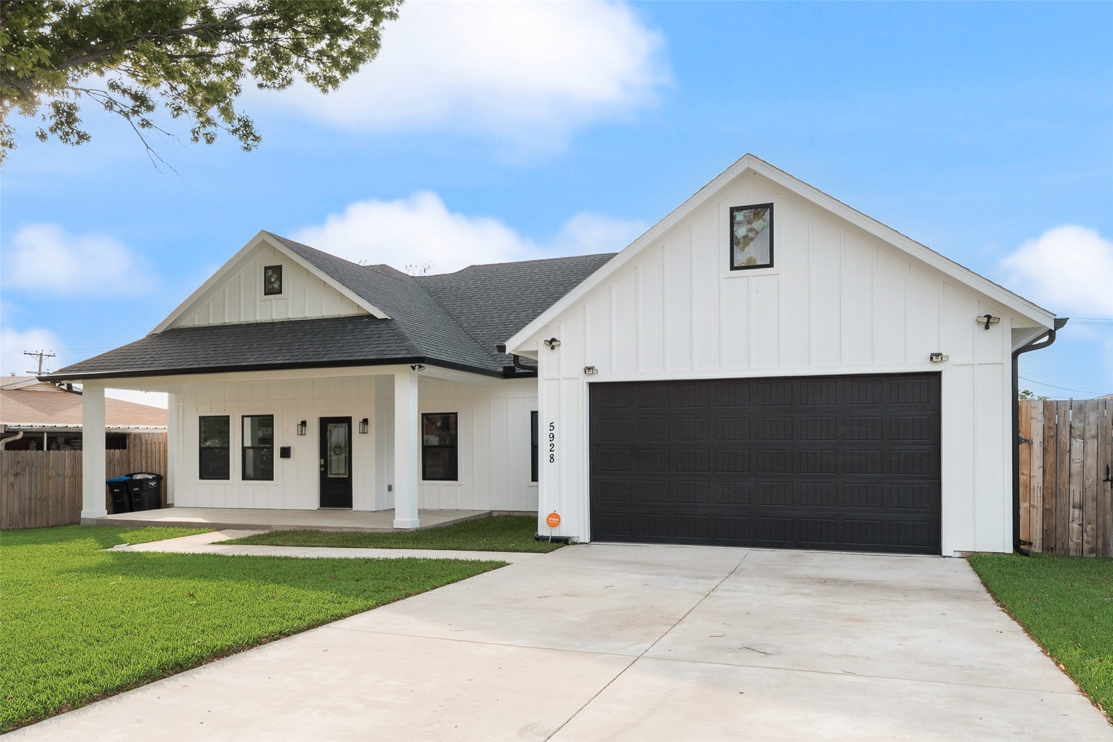 5928 Walraven Circle Fort Worth TX 76133