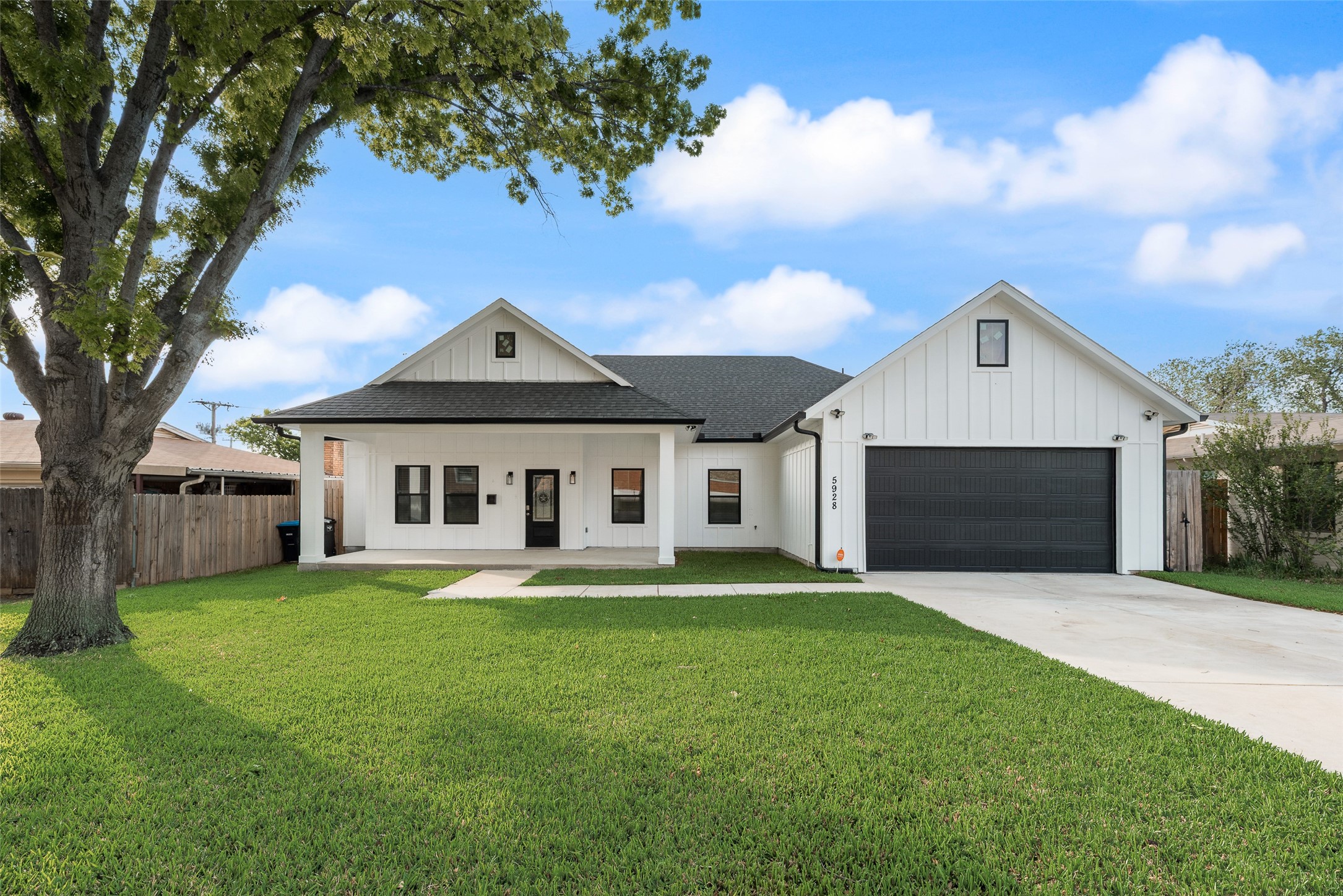5928 Walraven Circle Fort Worth TX 76133