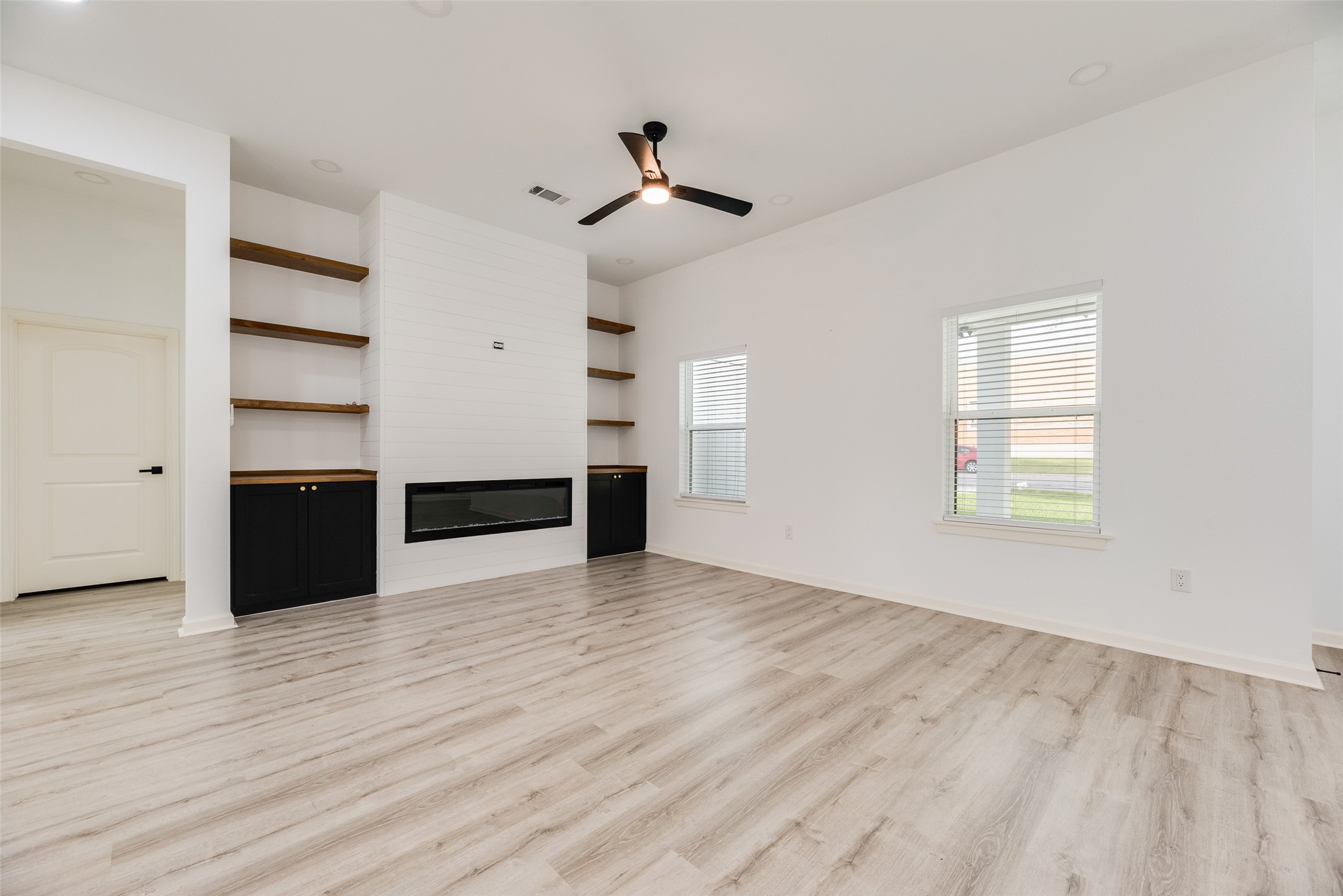 5928 Walraven Circle Fort Worth TX 76133