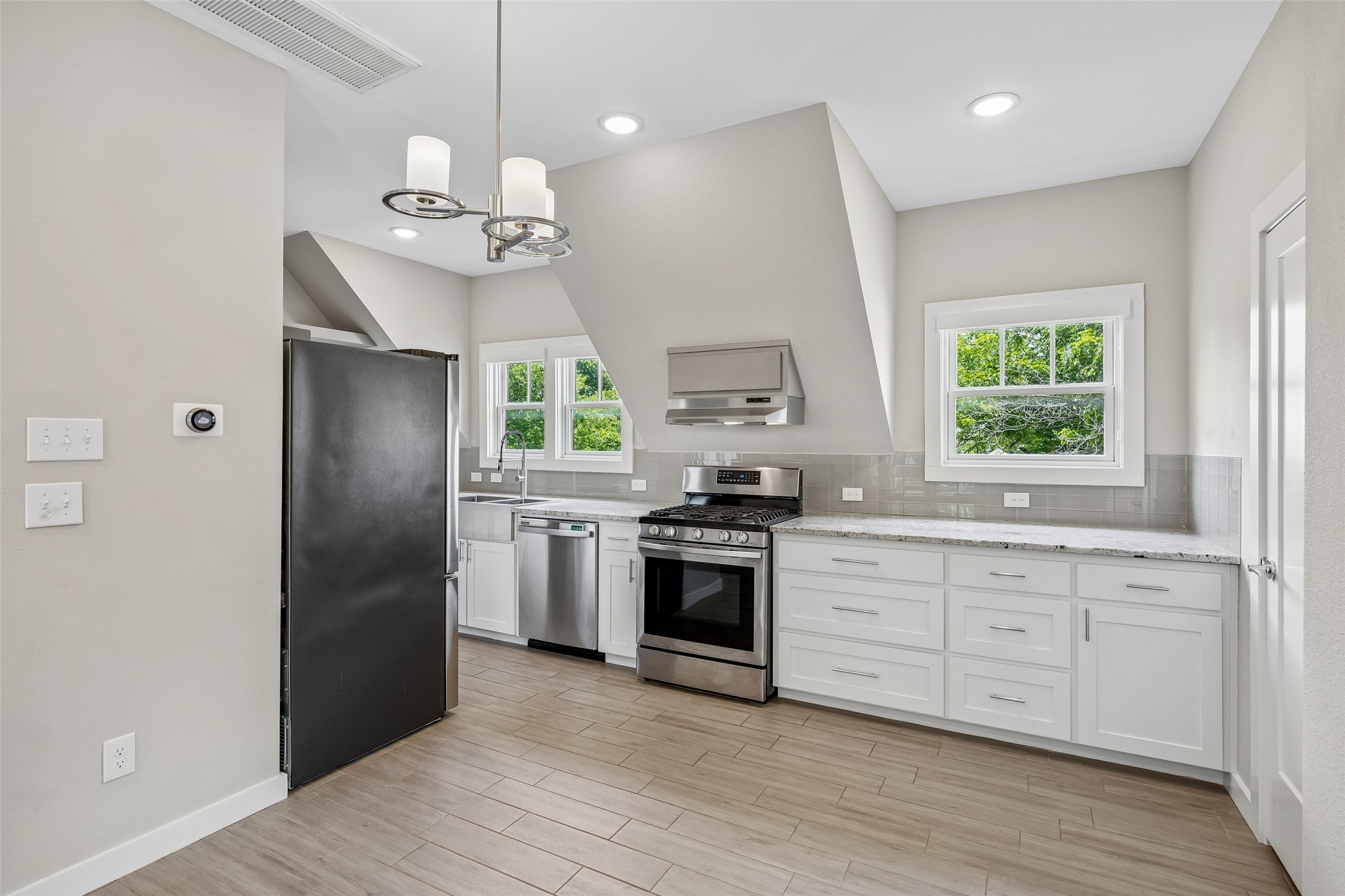 801 W Morphy Street Fort Worth TX 76104