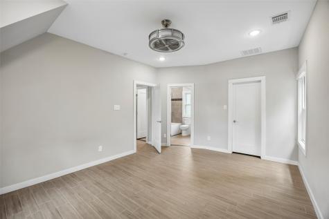801 W Morphy Street Fort Worth TX 76104
