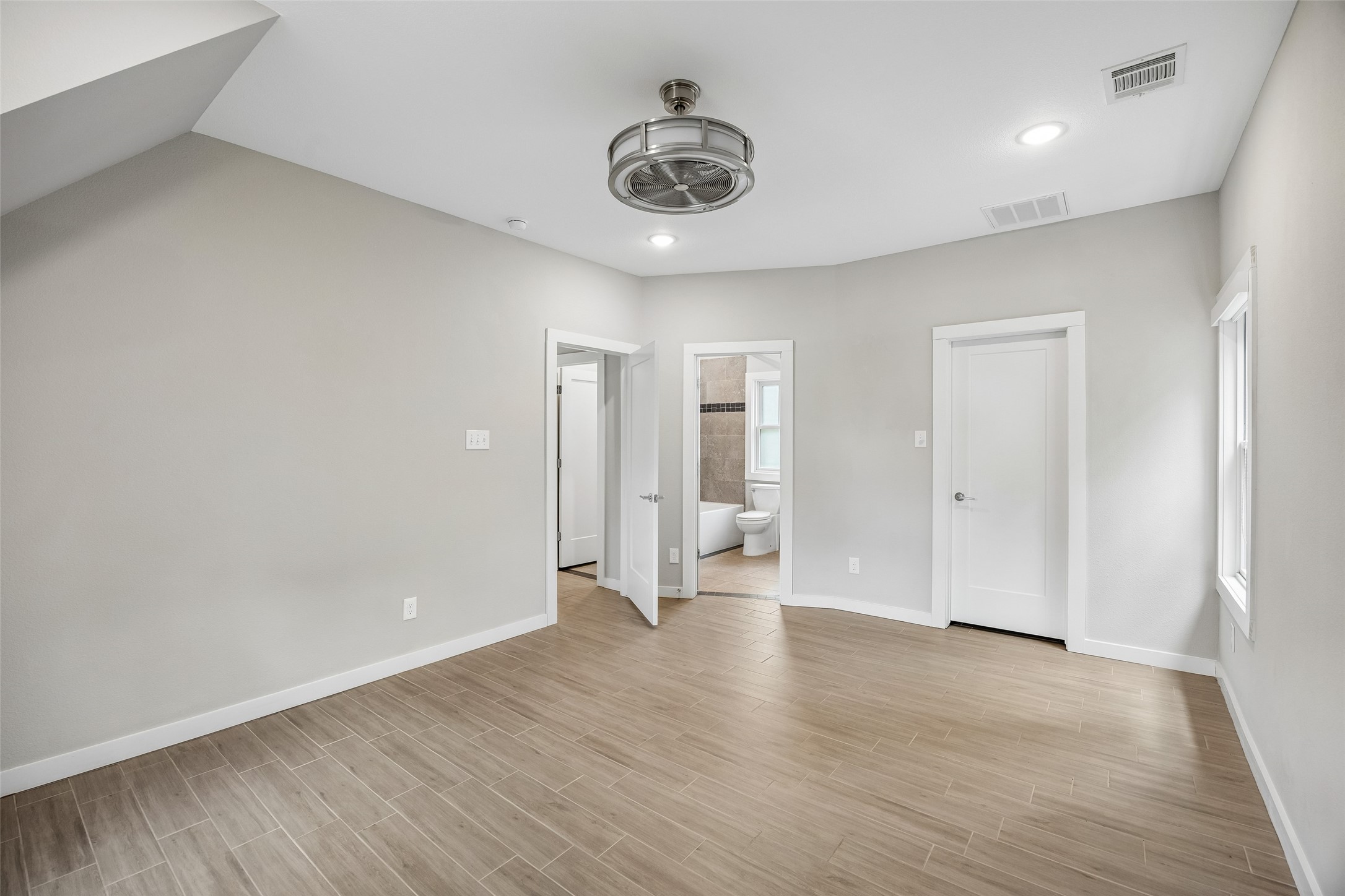 801 W Morphy Street Fort Worth TX 76104