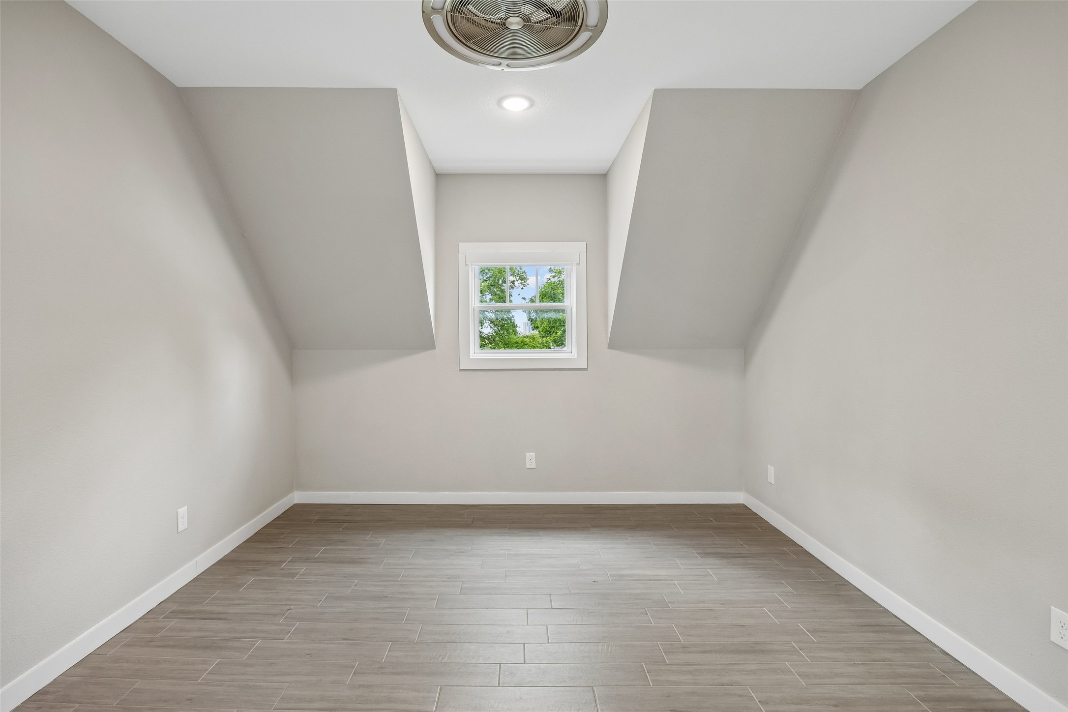 801 W Morphy Street Fort Worth TX 76104