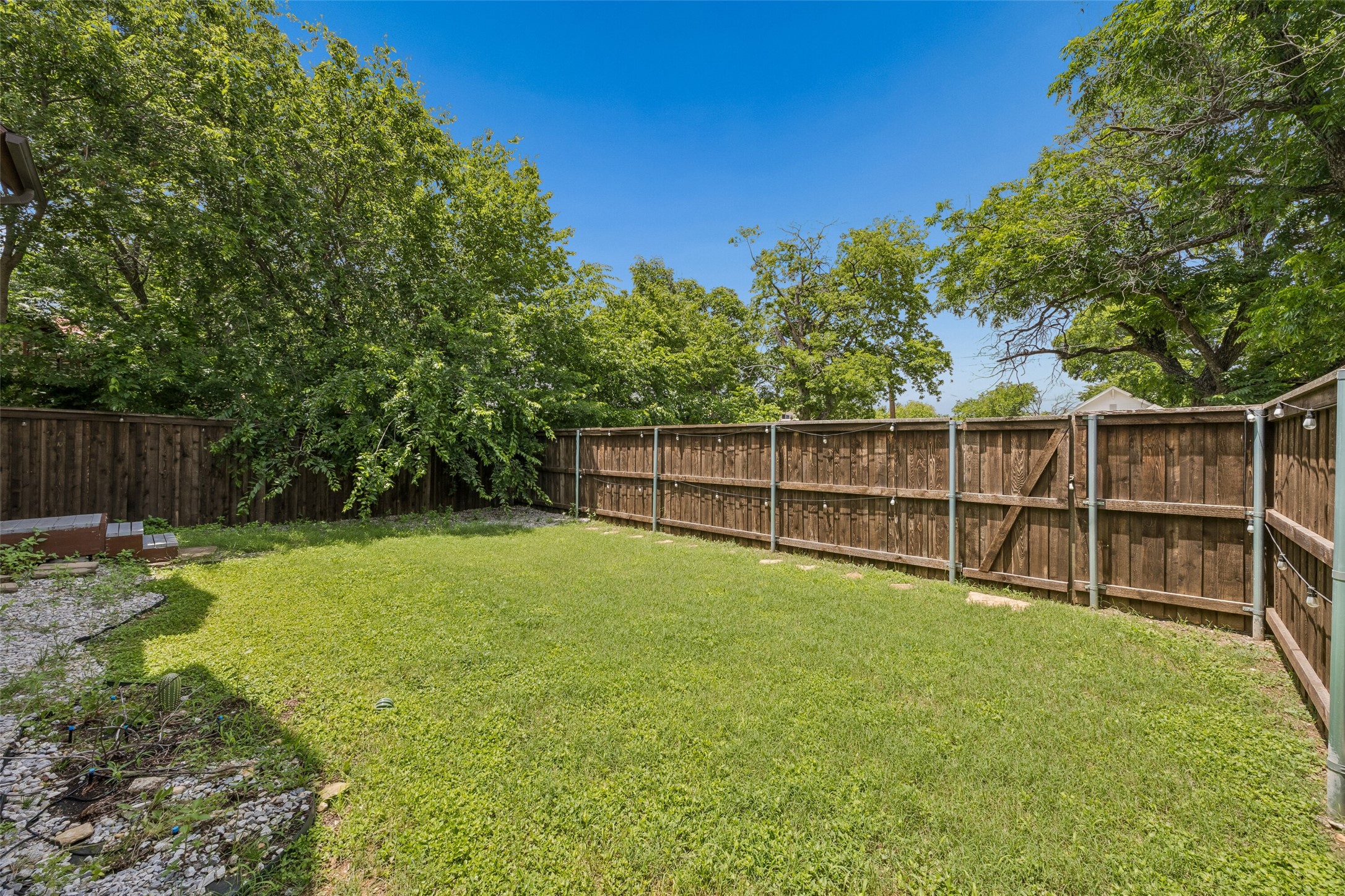 801 W Morphy Street Fort Worth TX 76104