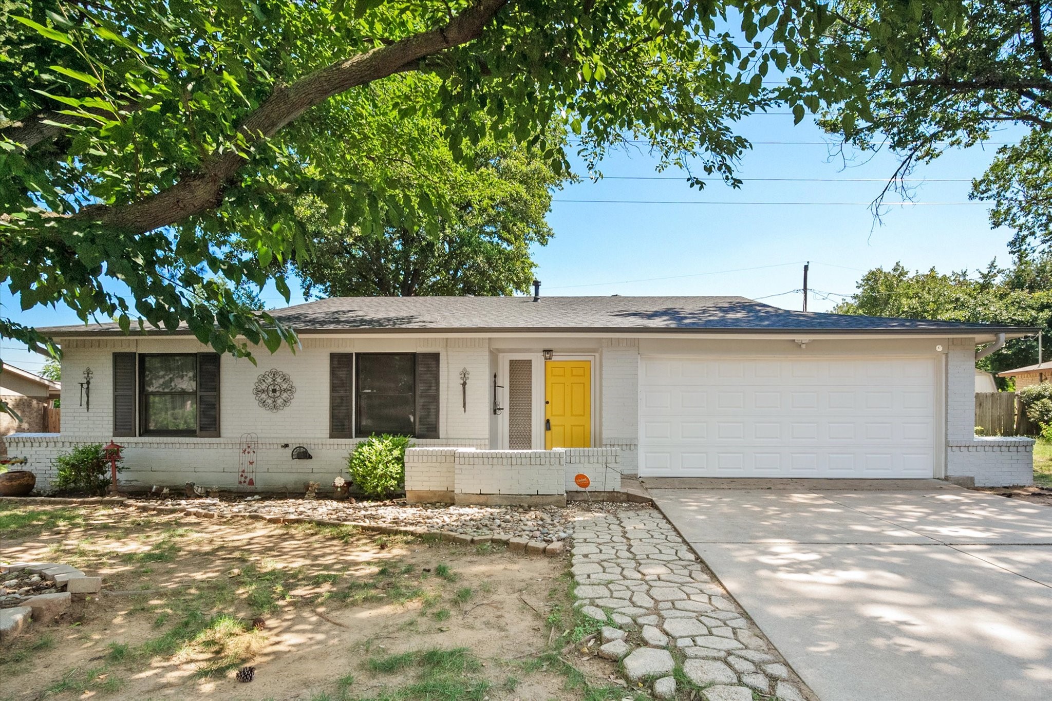 1312 Columbine Court Arlington TX 76013