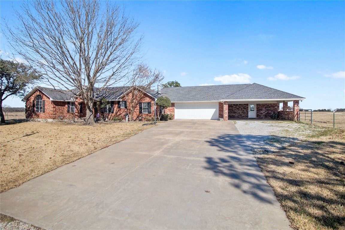 207 Skrivanek Road Ennis TX 75119