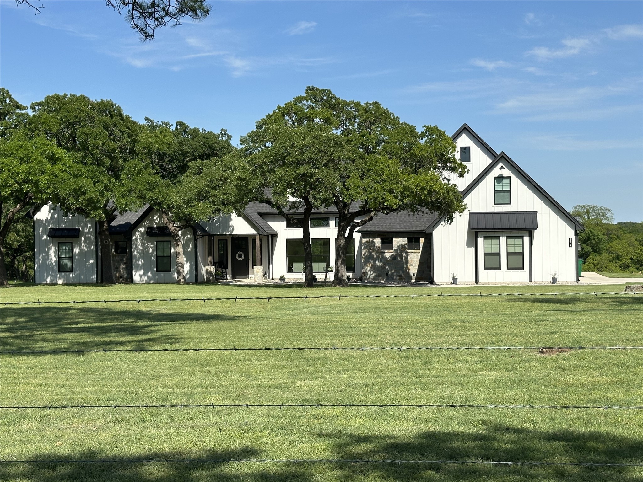 579 County Road 1670 Alvord TX 76225