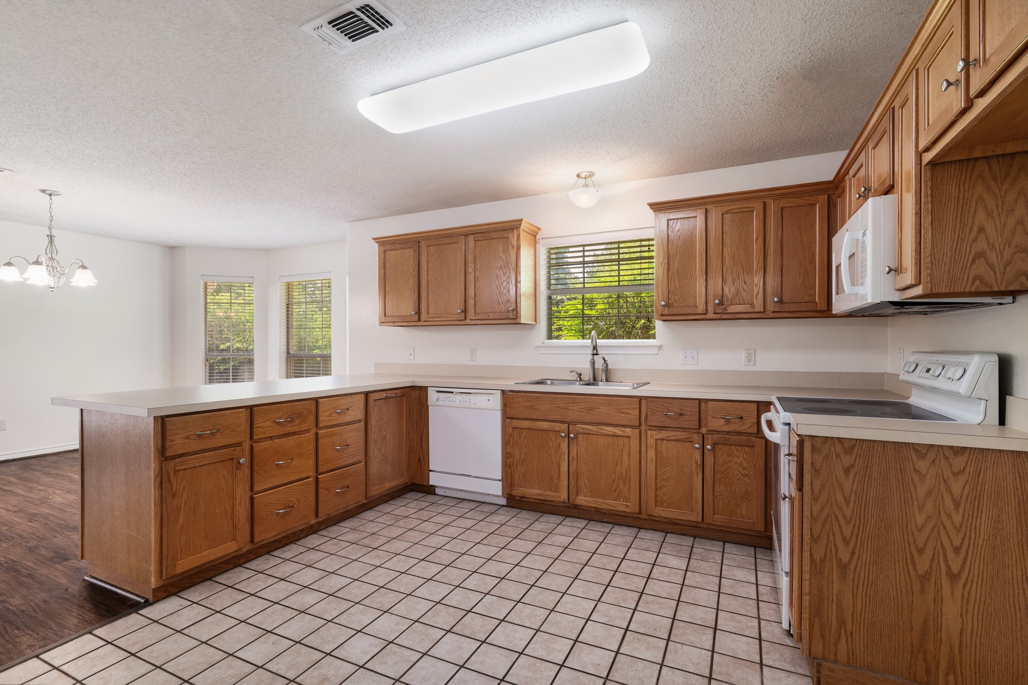 3750 Castlegate Drive Paris TX 75462