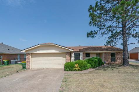 532 Highpoint Drive Godley TX 76044