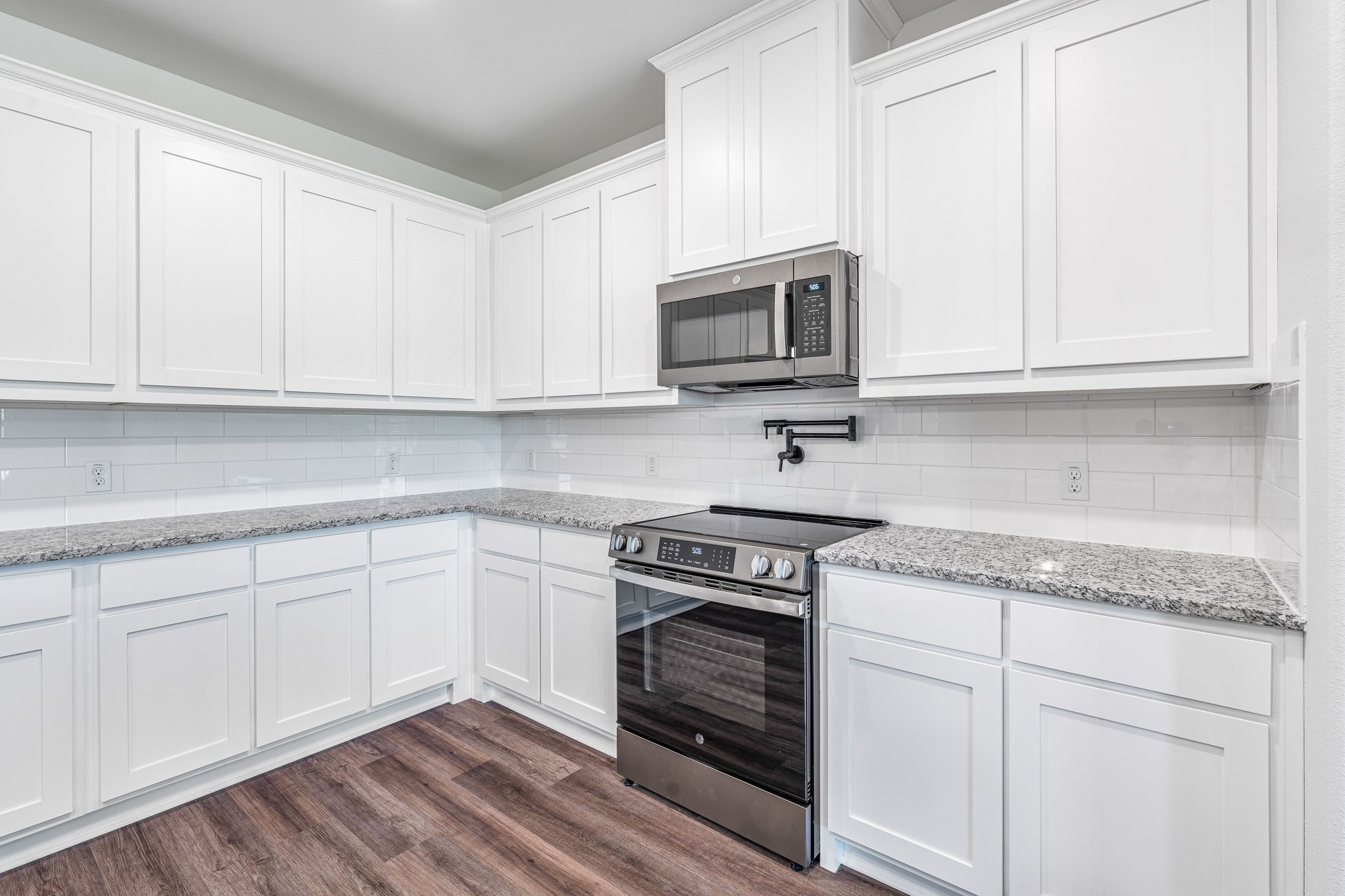 1049 Leo Lane Poolville TX 76487