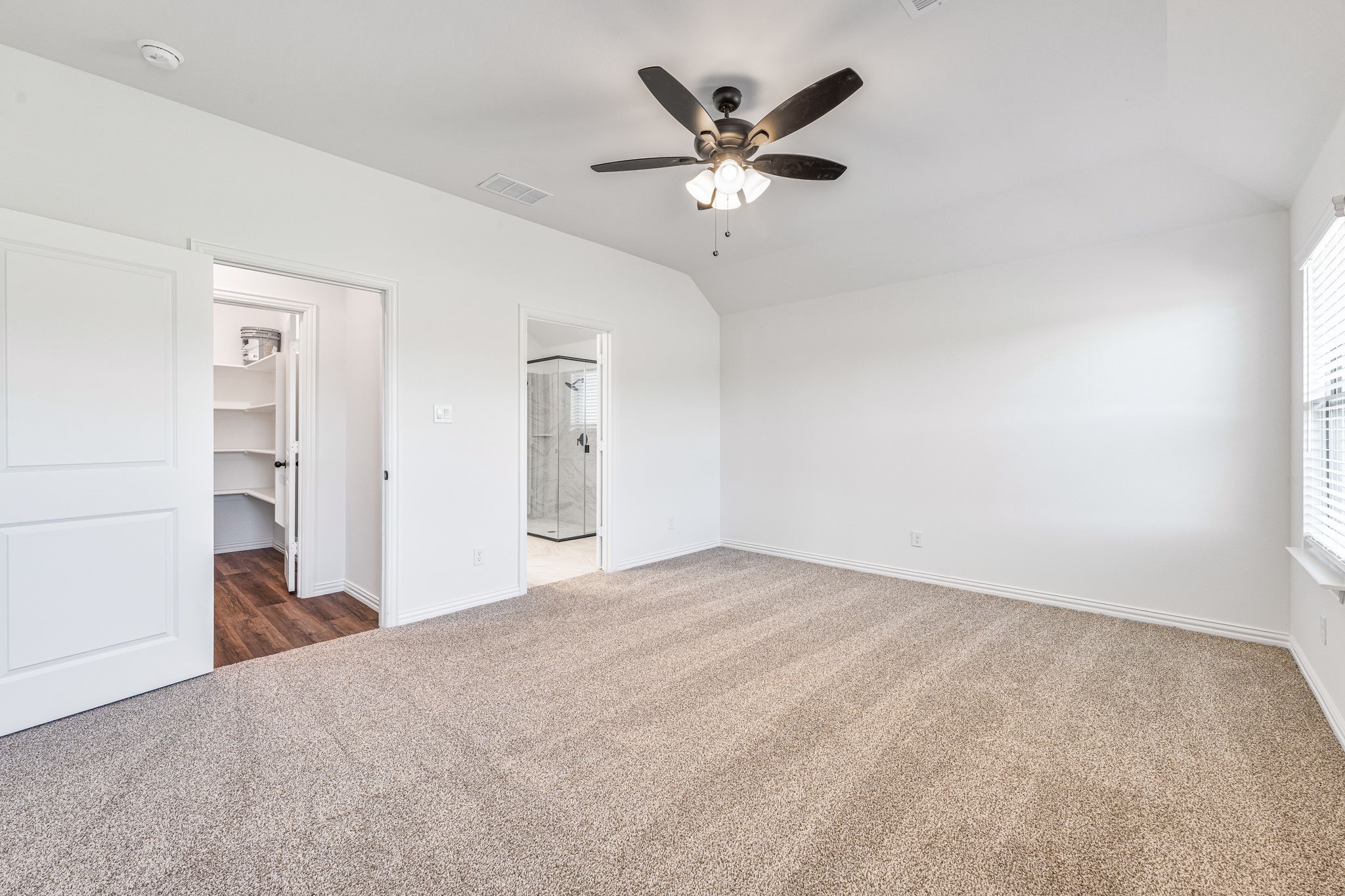 1049 Leo Lane Poolville TX 76487