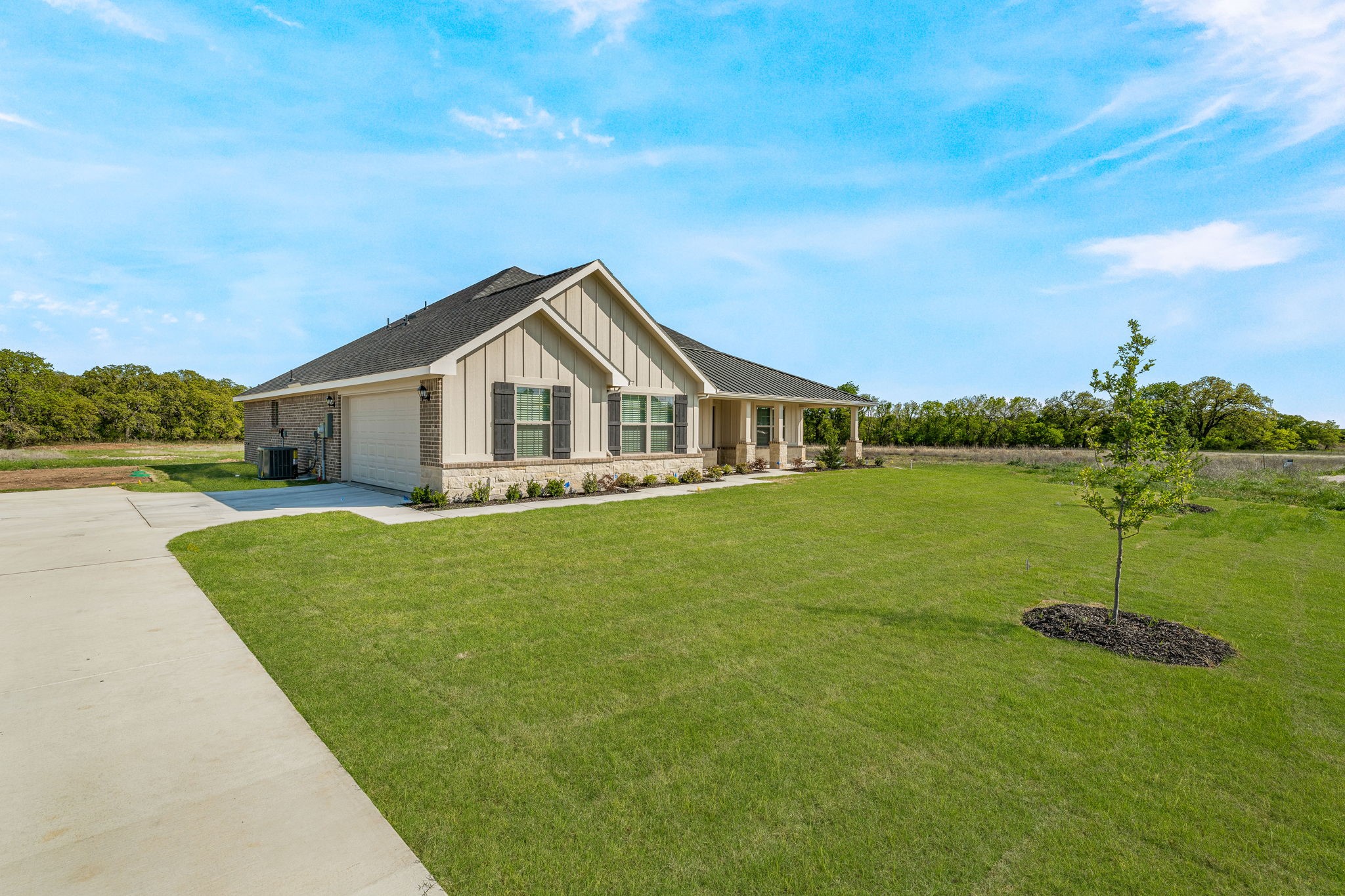 1049 Leo Lane Poolville TX 76487
