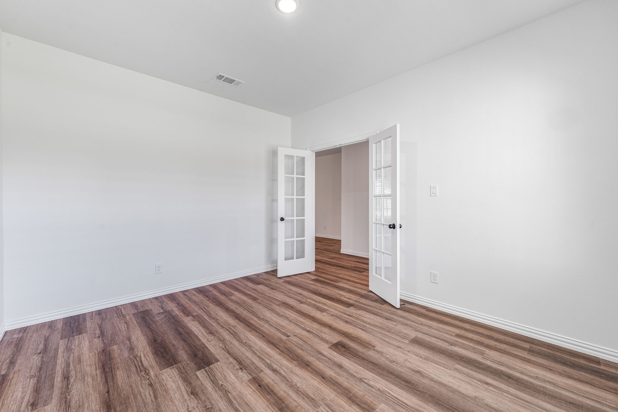 1049 Leo Lane Poolville TX 76487