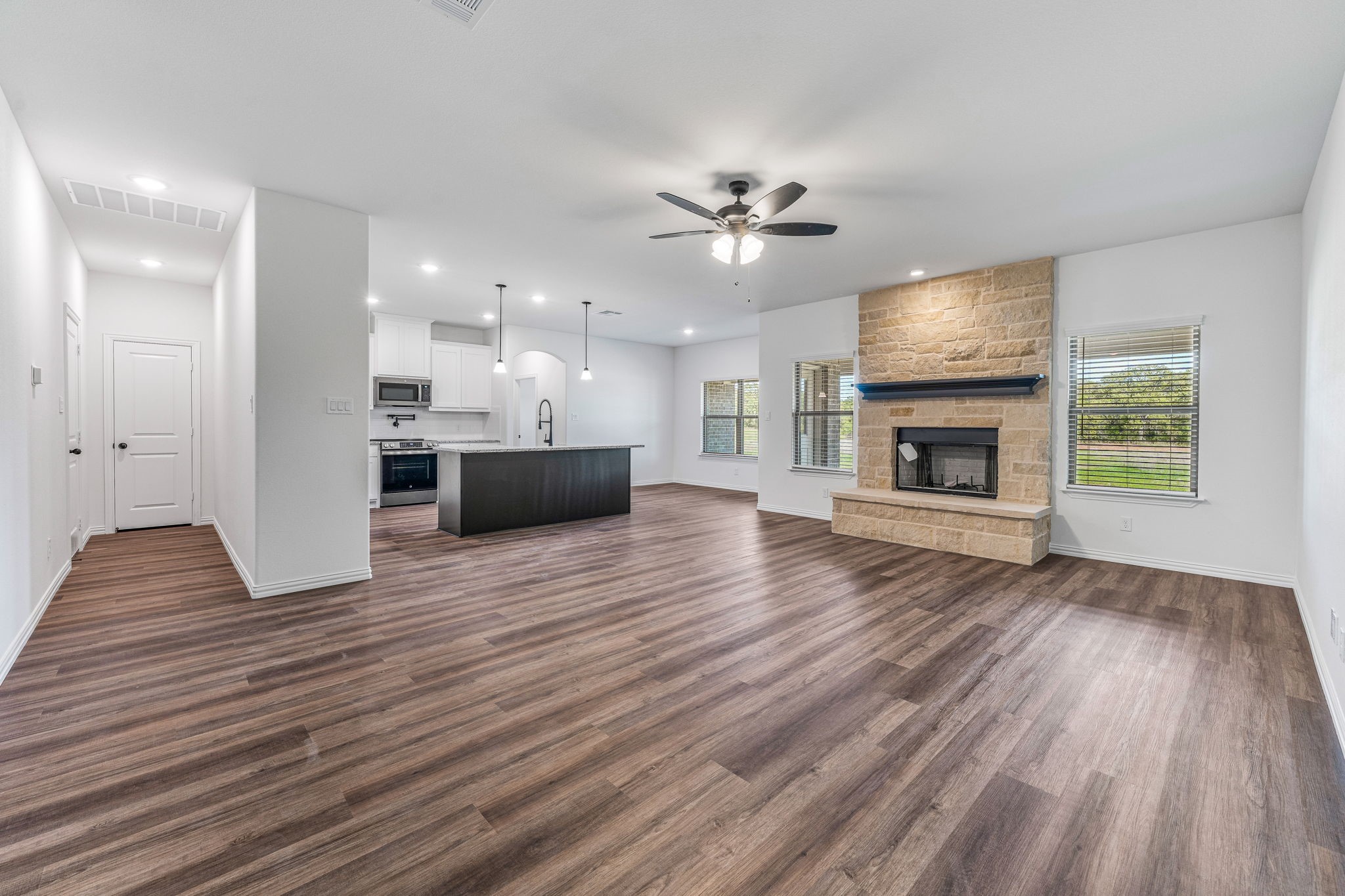 1049 Leo Lane Poolville TX 76487