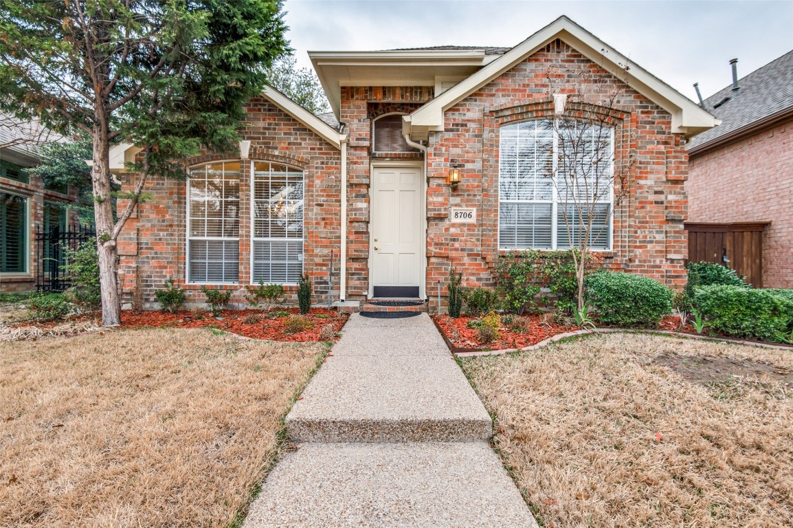 8706 Saddlehorn Drive Irving TX 75063