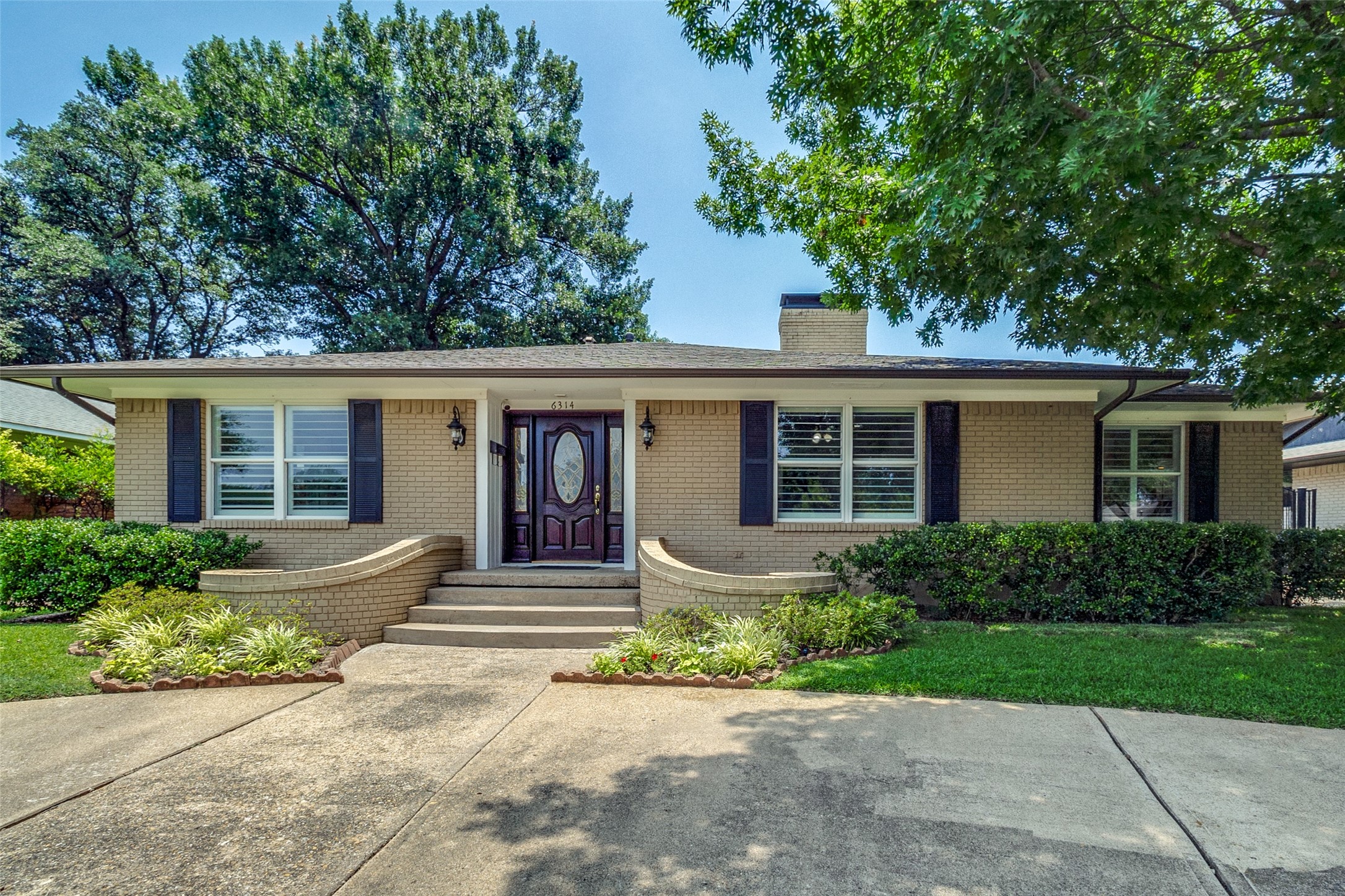 6314 Woodcrest Lane Dallas TX 75214
