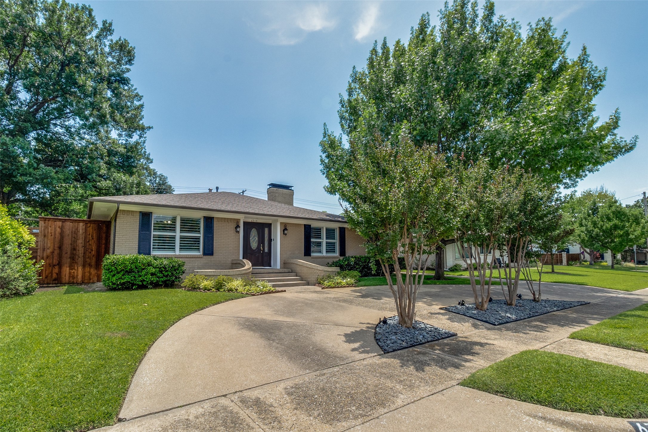 6314 Woodcrest Lane Dallas TX 75214