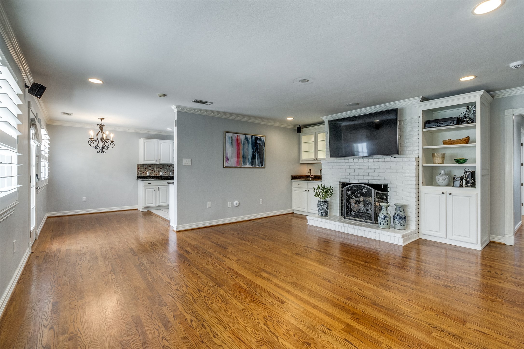 6314 Woodcrest Lane Dallas TX 75214