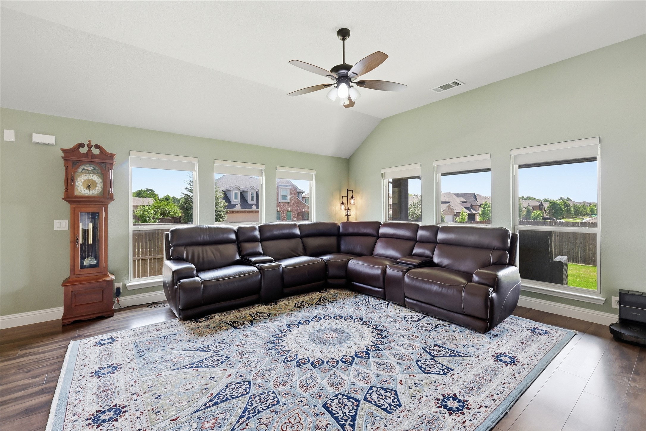 1068 English Oak Drive Burleson TX 76028