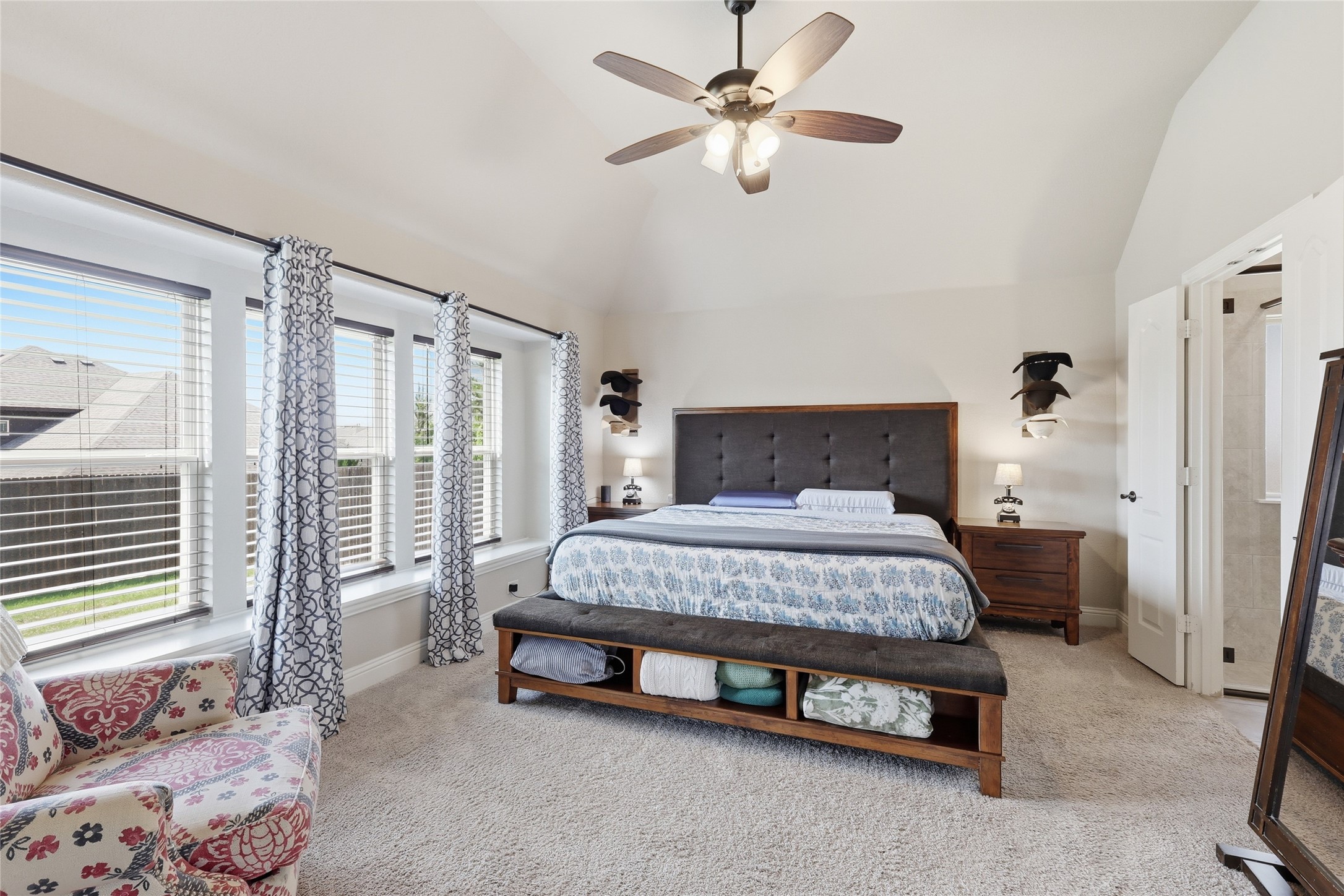 1068 English Oak Drive Burleson TX 76028