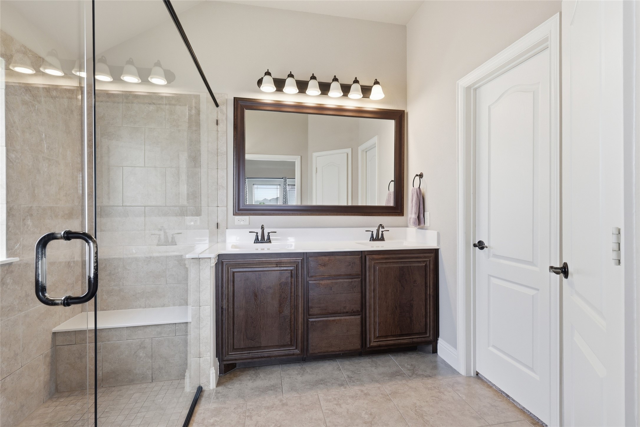1068 English Oak Drive Burleson TX 76028