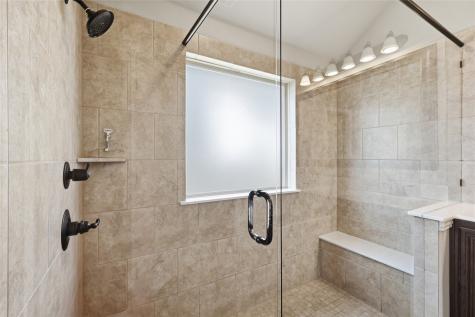 1068 English Oak Drive Burleson TX 76028