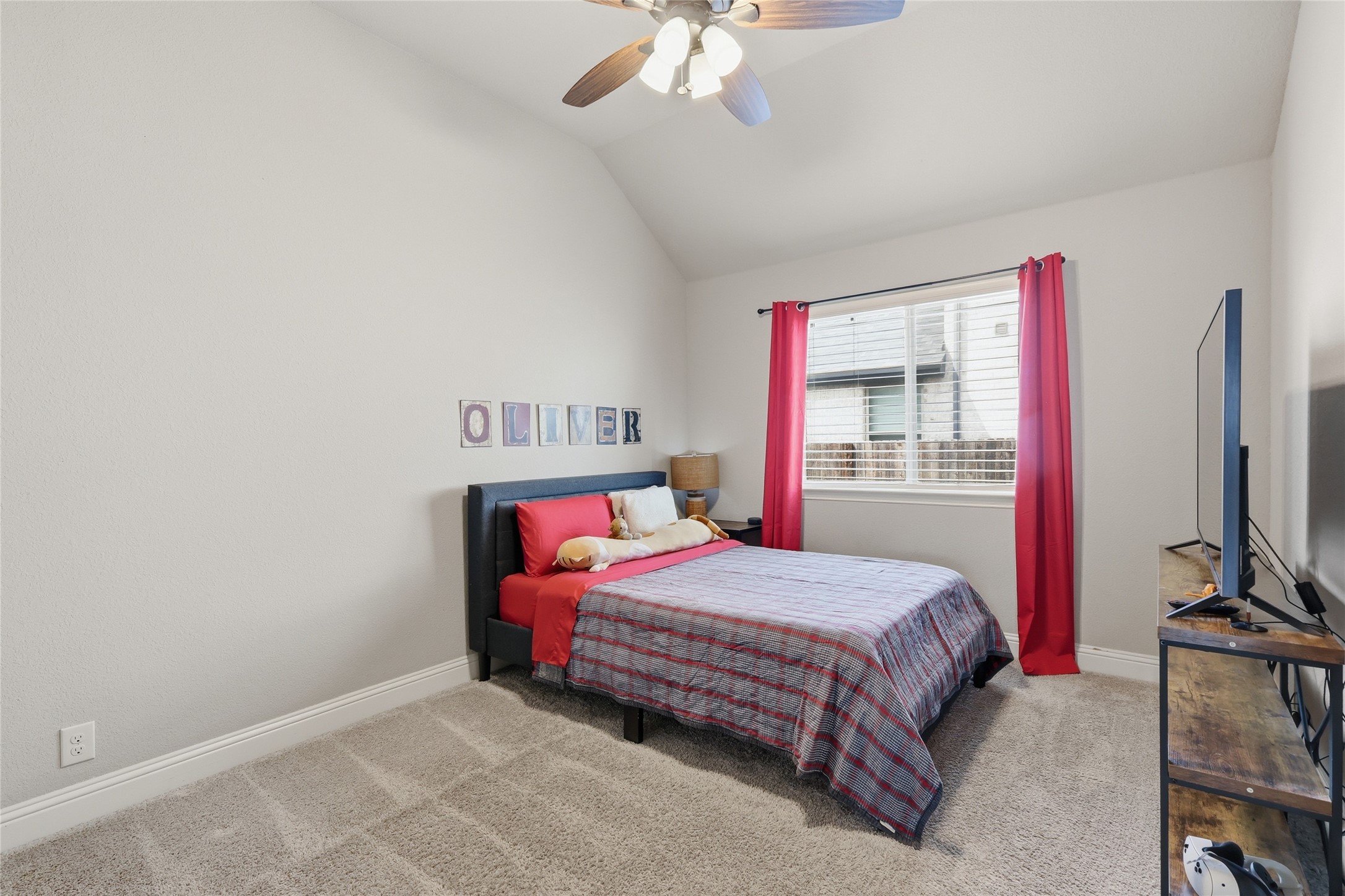 1068 English Oak Drive Burleson TX 76028