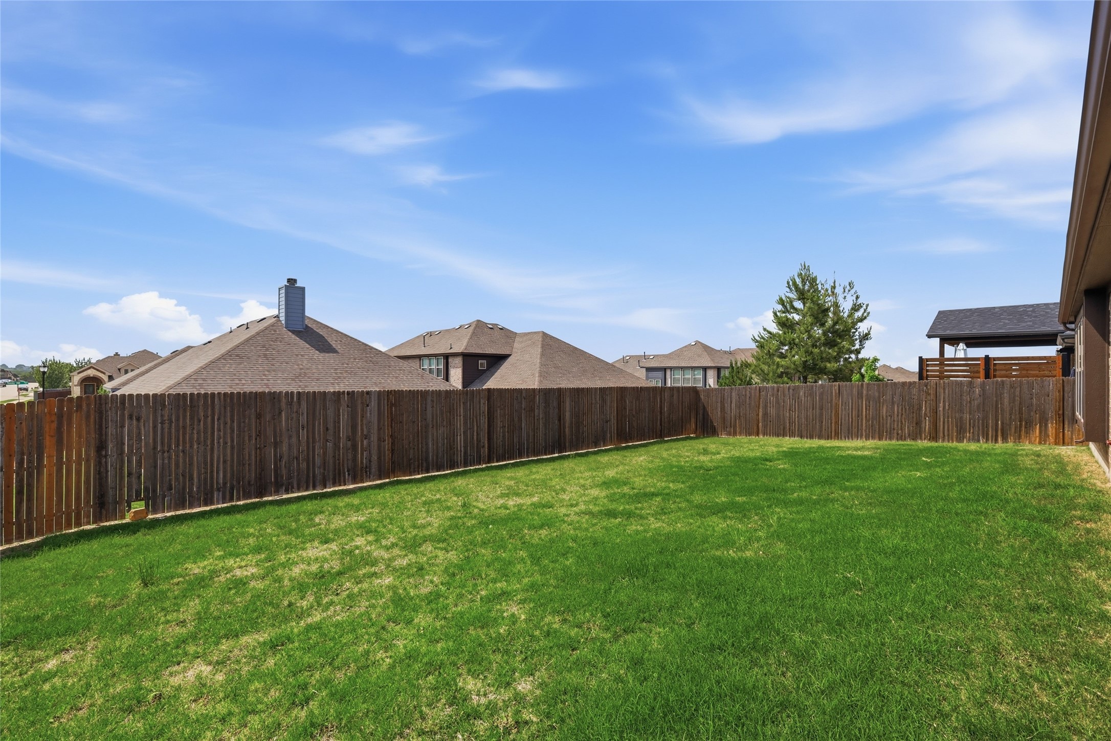 1068 English Oak Drive Burleson TX 76028
