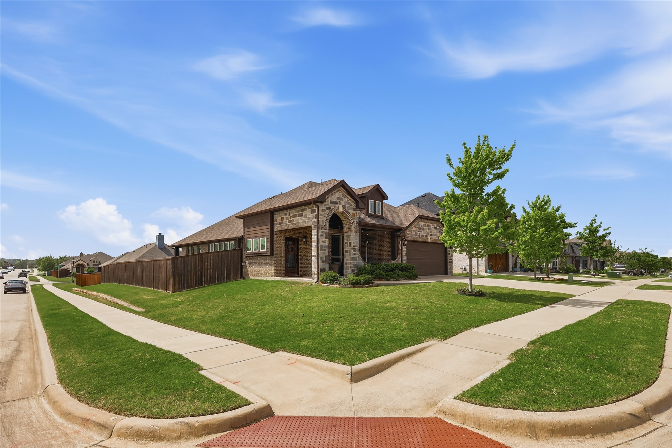 1068 English Oak Drive Burleson TX 76028