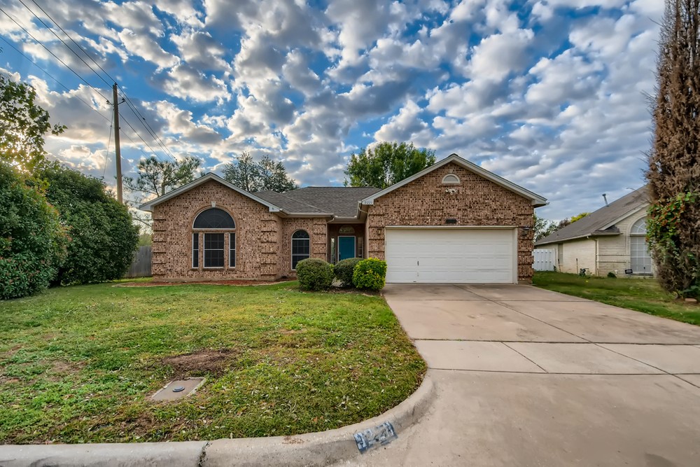 9228 Harvard Avenue Fort Worth TX 76118