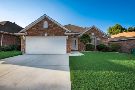 955 Grasswood Court Arlington TX 76017