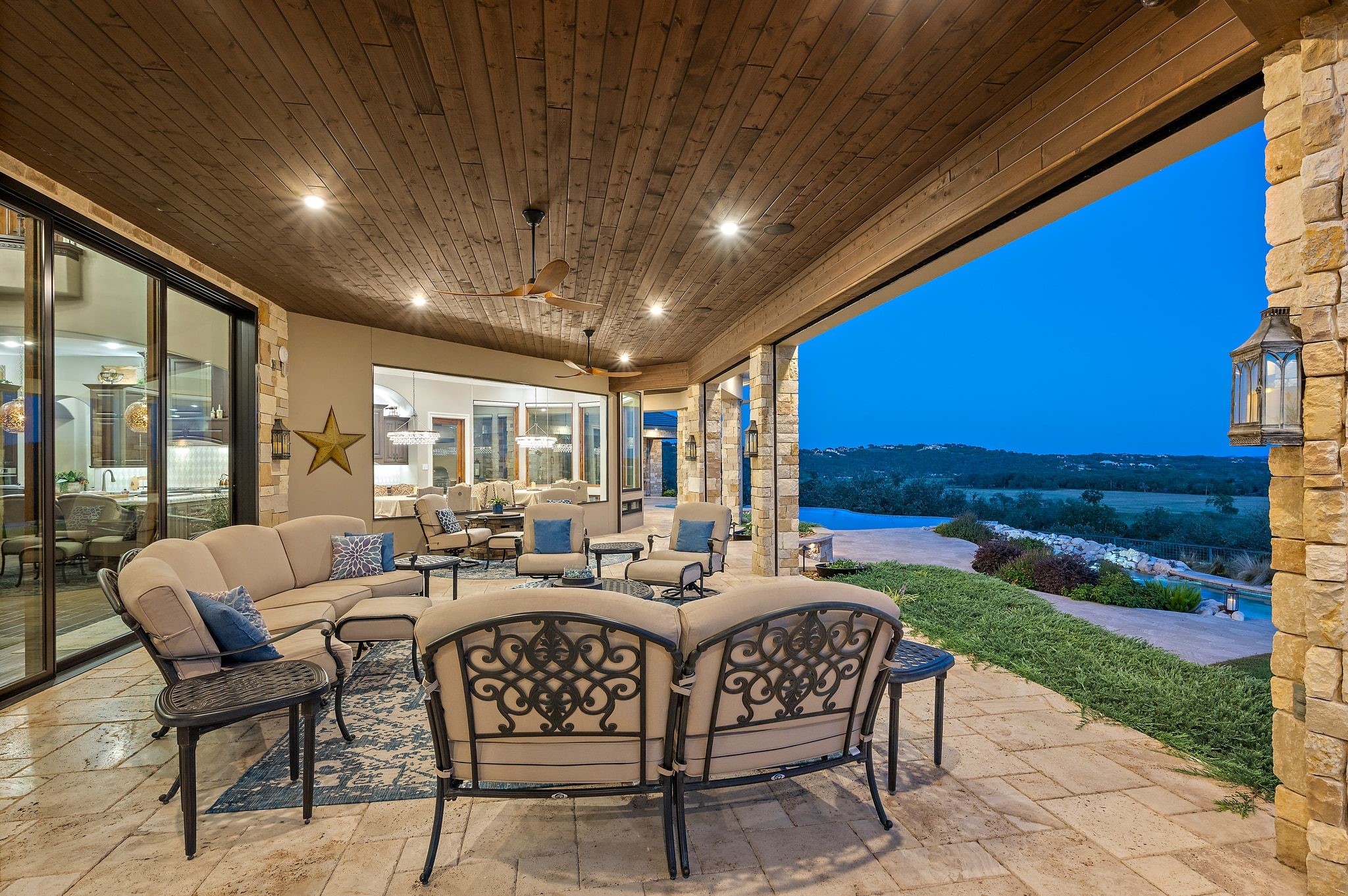 325 River Ridge Spring Branch TX 78070